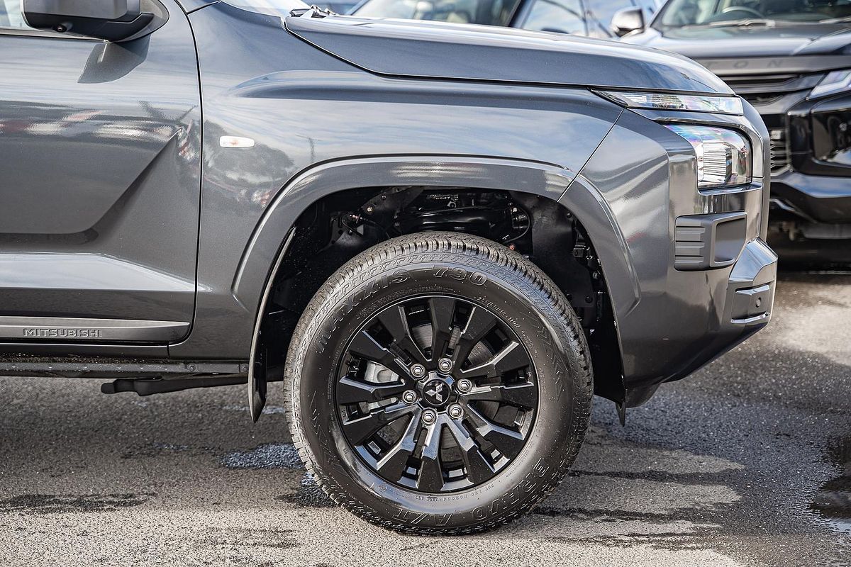 2025 Mitsubishi Triton GLX-R MV 4X4