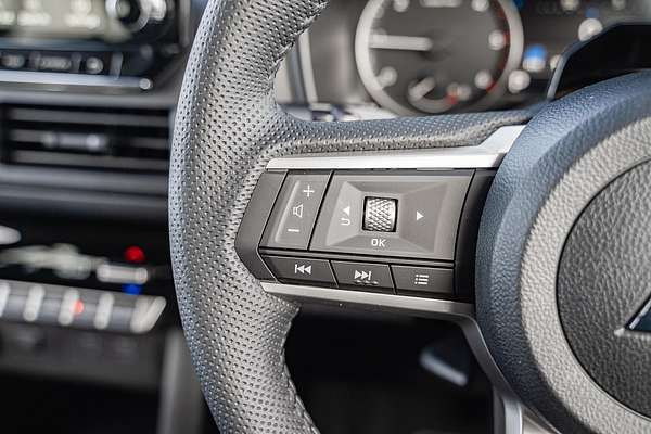 2025 Mitsubishi Triton GLX-R MV 4X4