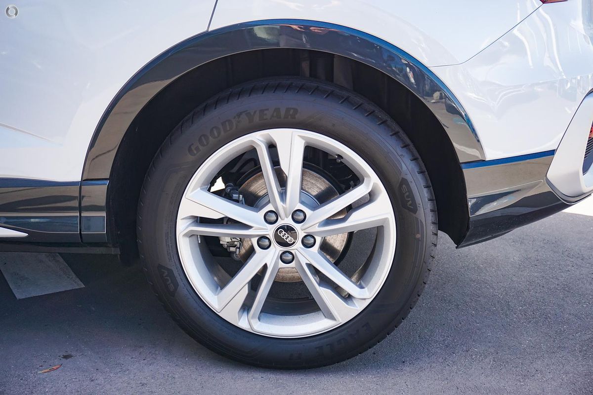 2025 Audi Q3 35 TFSI S line F3