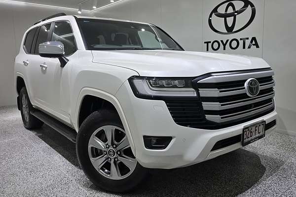 2022 Toyota Landcruiser Sahara FJA300R