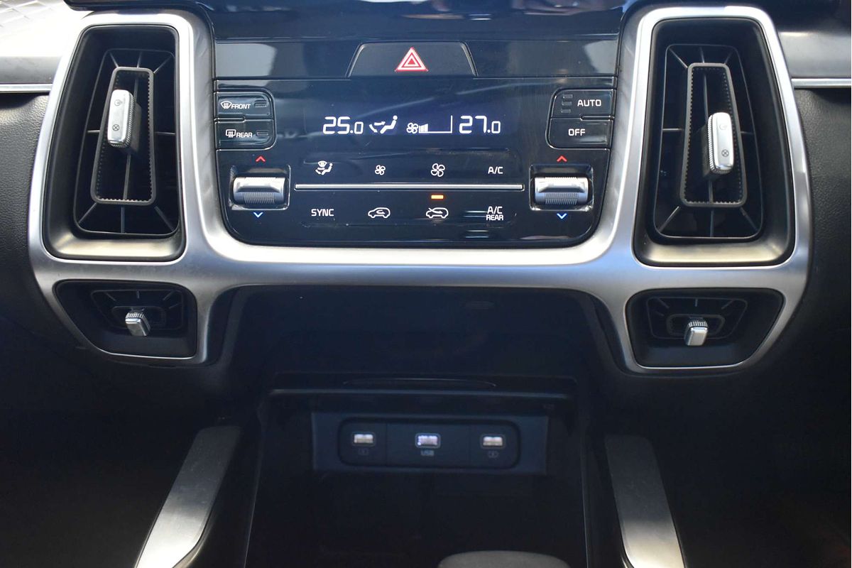2022 Kia Sorento Sport MQ4
