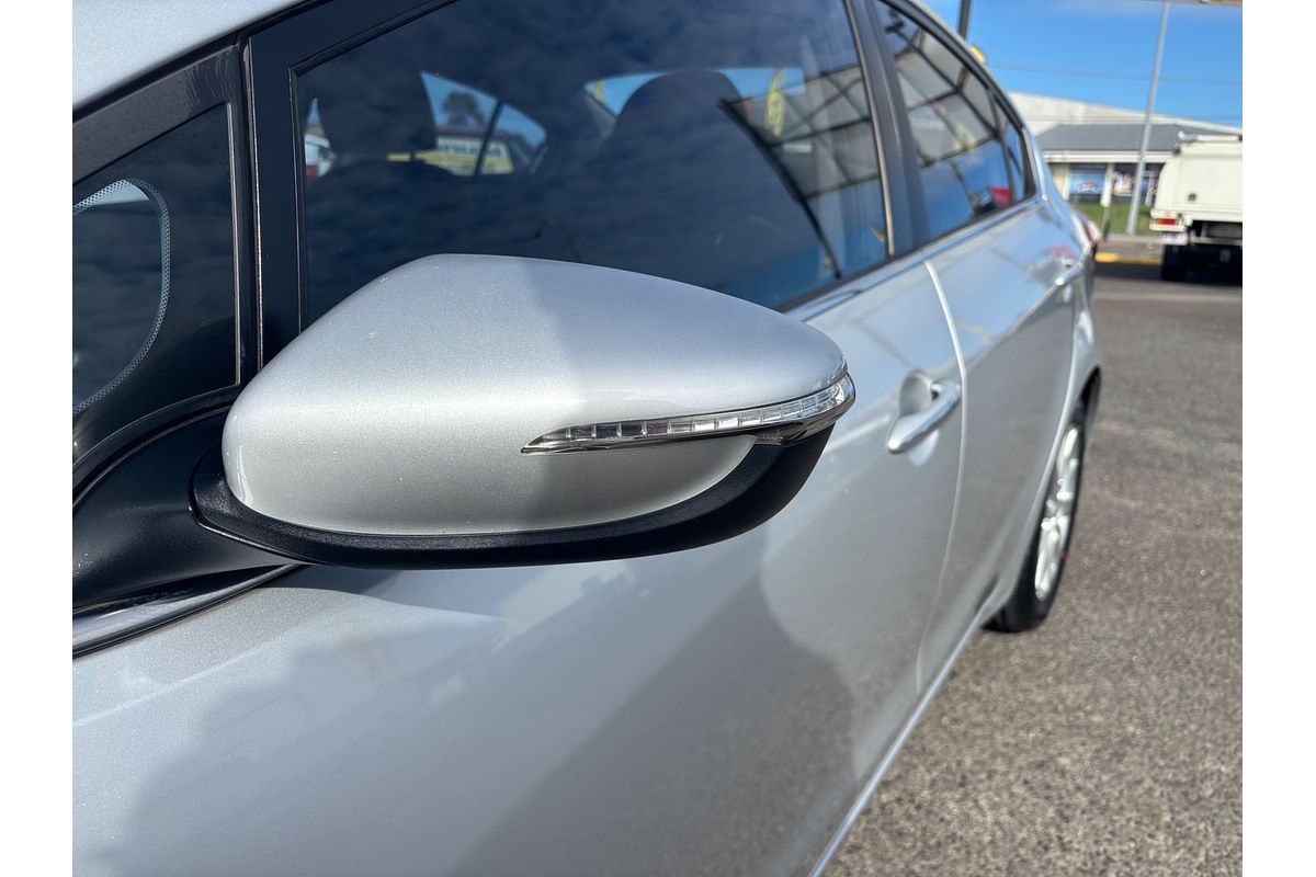 2014 Kia CERATO Si YD