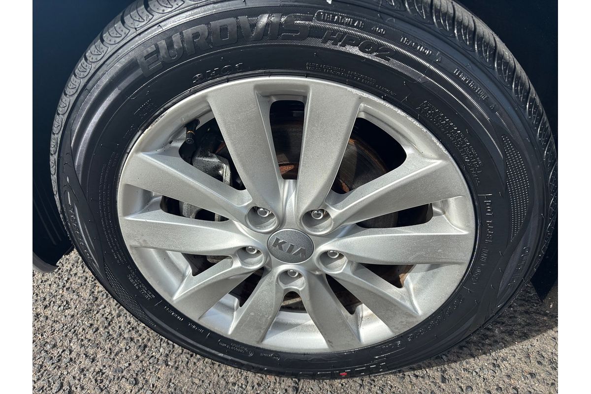 2014 Kia CERATO Si YD