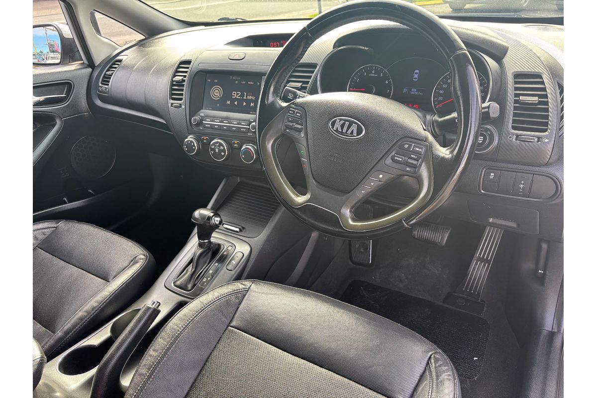 2014 Kia CERATO Si YD