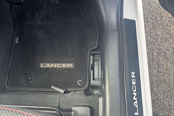 2017 Mitsubishi Lancer Black Edition CF