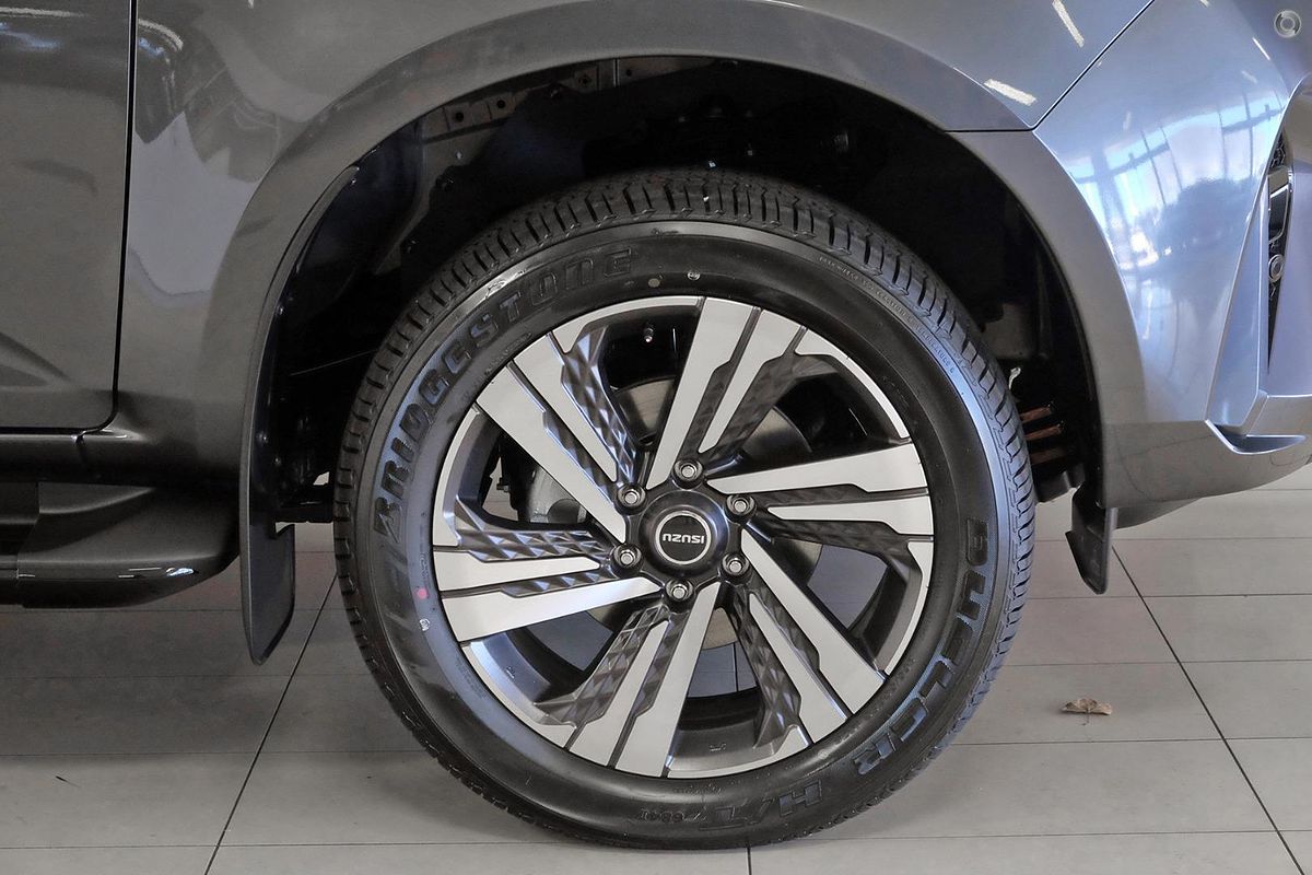 2025 Isuzu MU-X LS-T