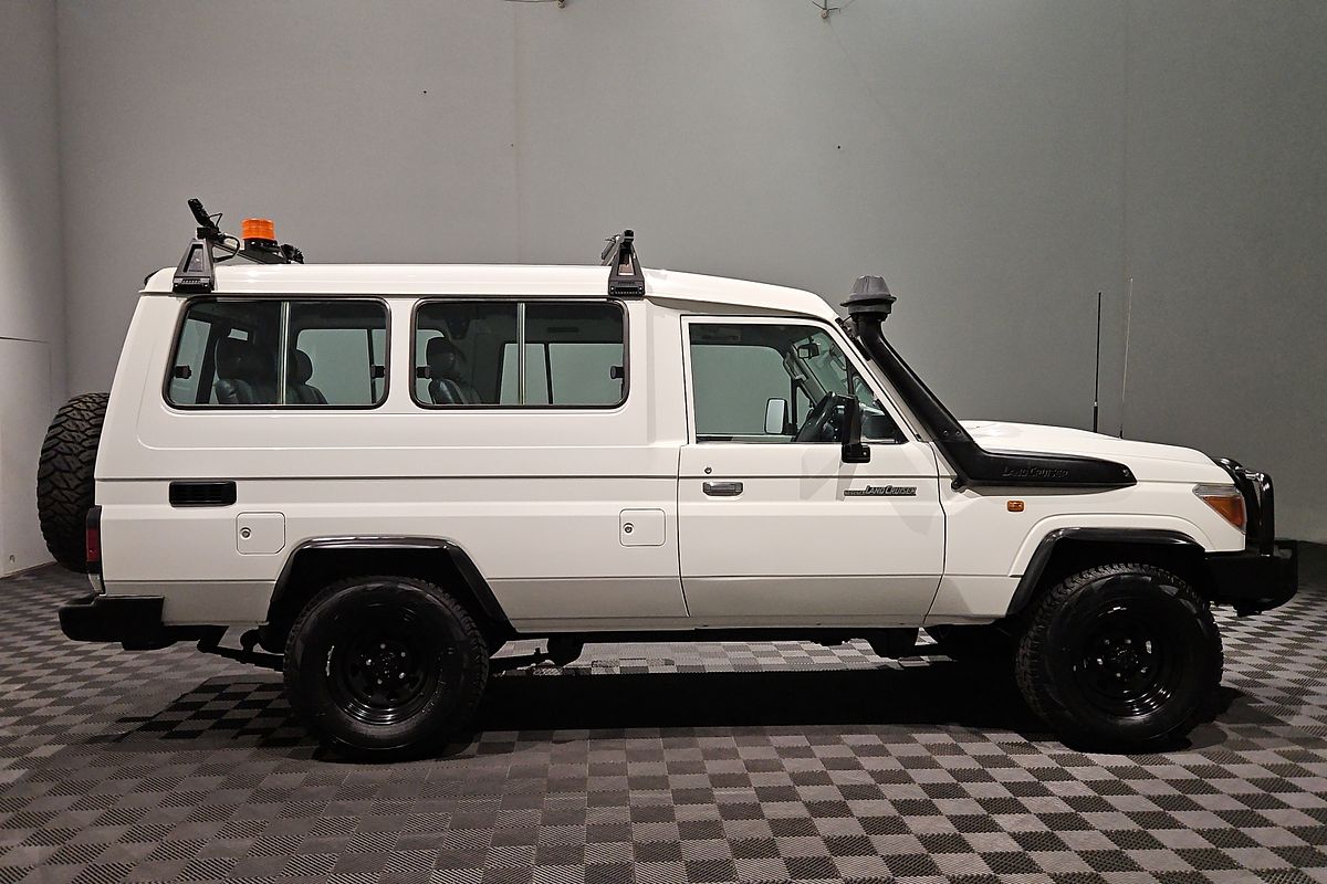 2020 Toyota Landcruiser Workmate Troopcarrier VDJ78R