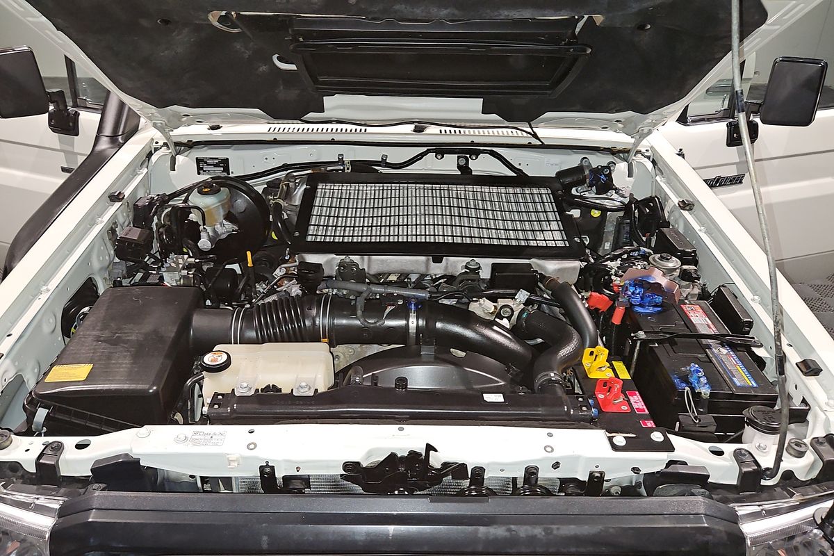 2020 Toyota Landcruiser Workmate Troopcarrier VDJ78R