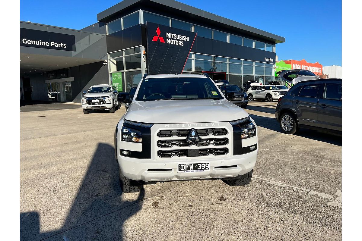 2024 Mitsubishi Triton GSR MV 4X4