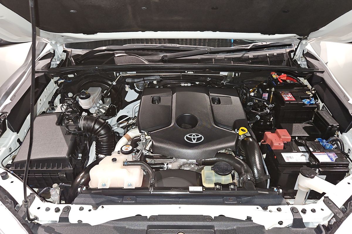 2018 Toyota Hilux SR GUN126R 4X4