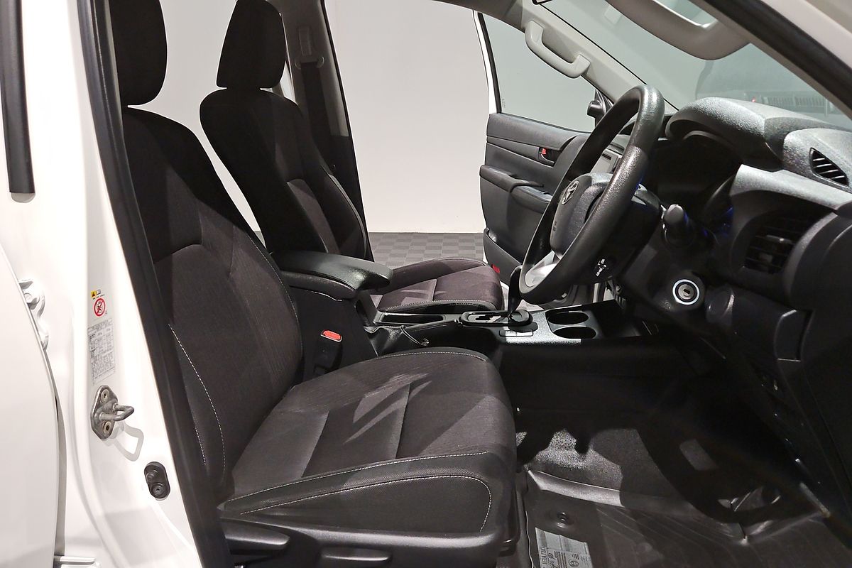 2018 Toyota Hilux SR GUN126R 4X4