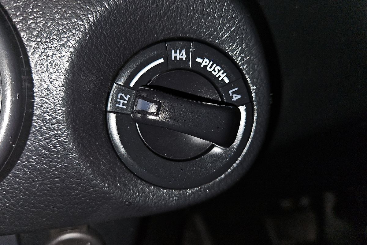 2018 Toyota Hilux SR GUN126R 4X4