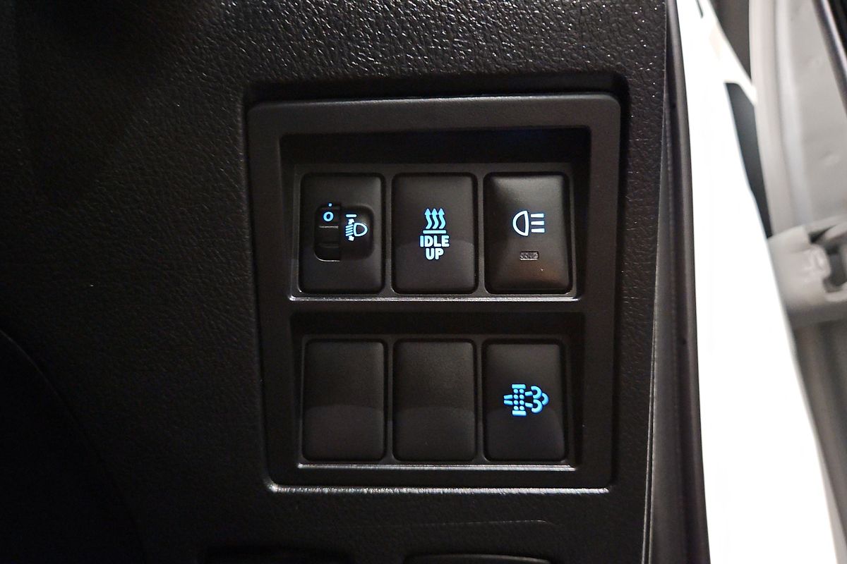 2018 Toyota Hilux SR GUN126R 4X4