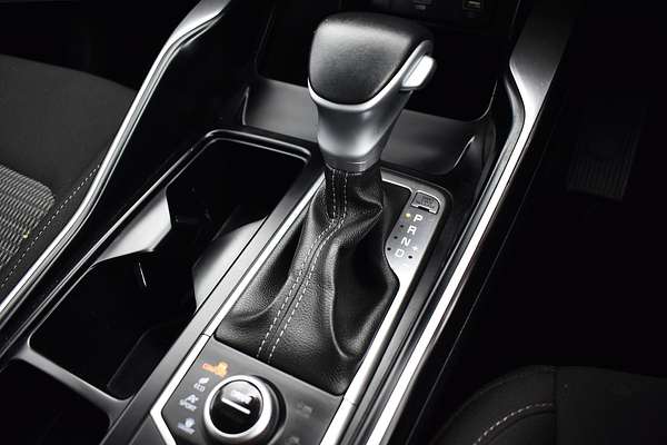2023 Kia Sorento S MQ4
