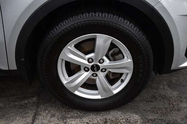2023 Kia Sorento S MQ4