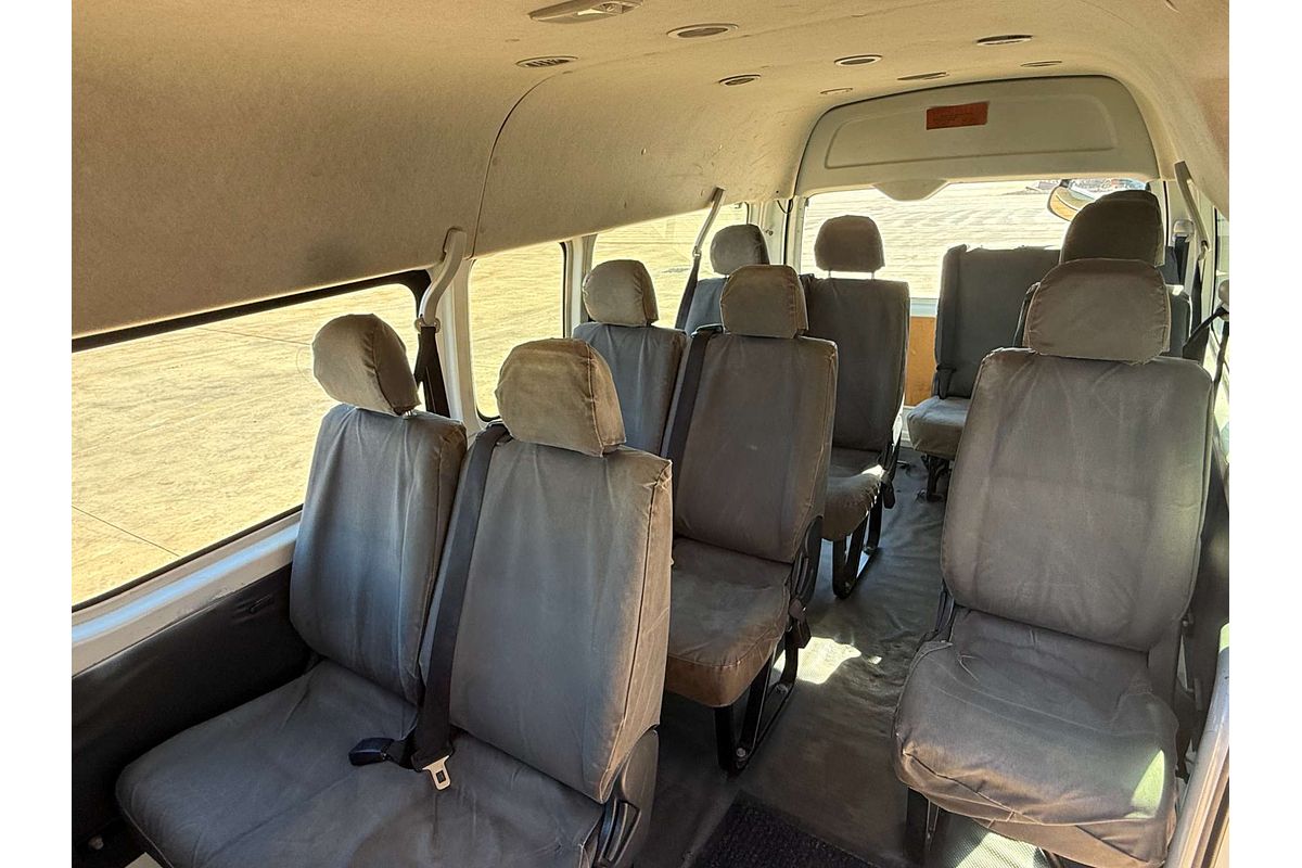 2012 Toyota Hiace Commuter KDH223R