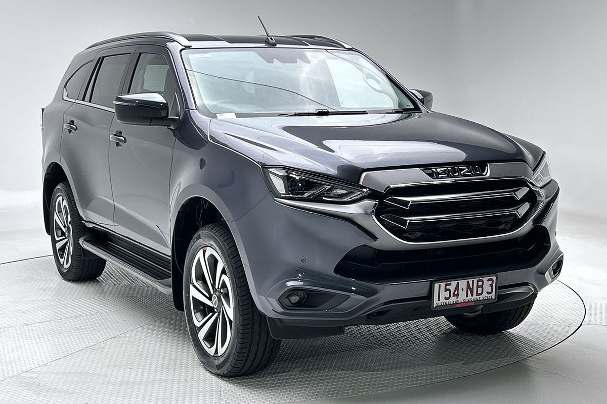2022 Isuzu MU-X LS-T