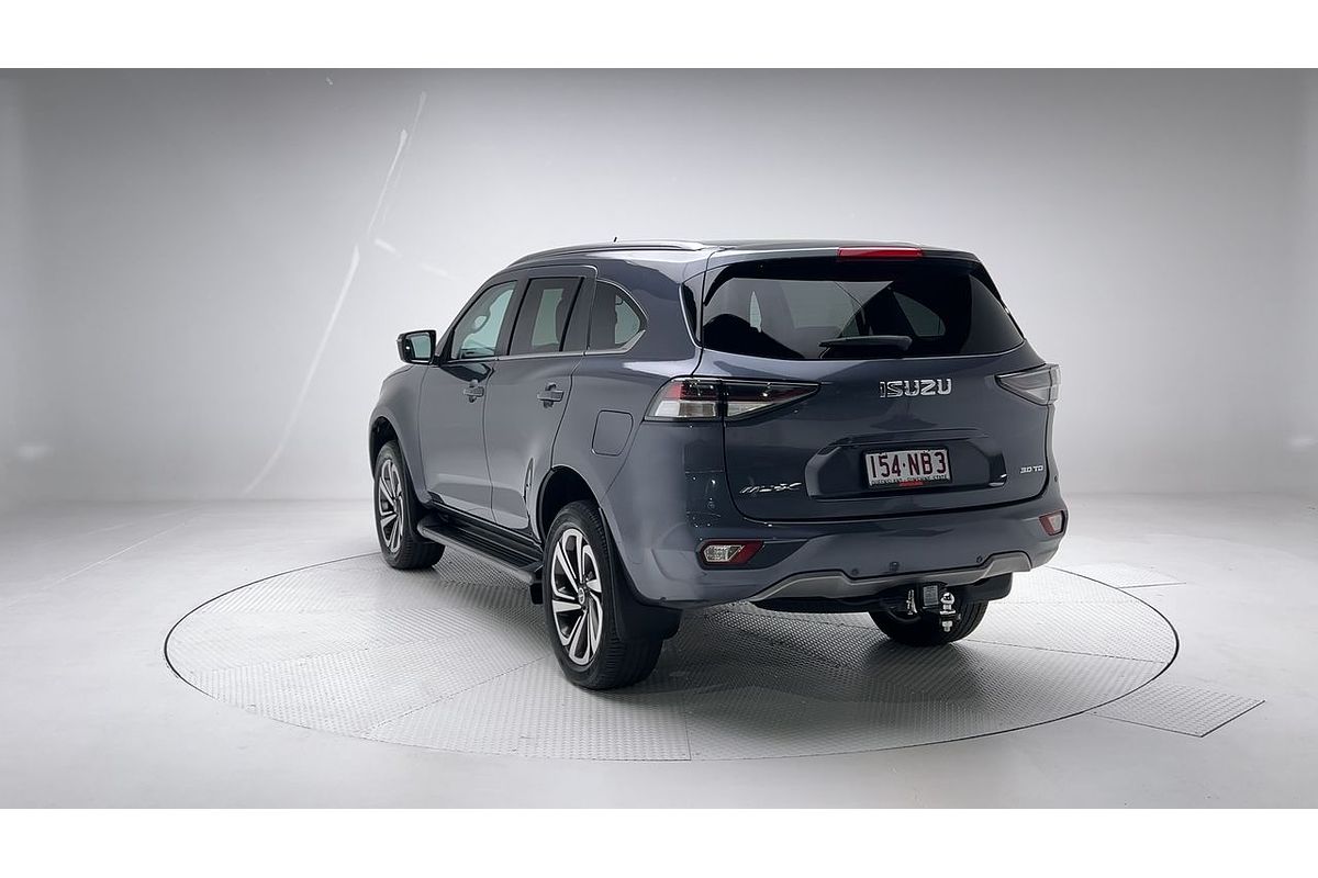2022 Isuzu MU-X LS-T