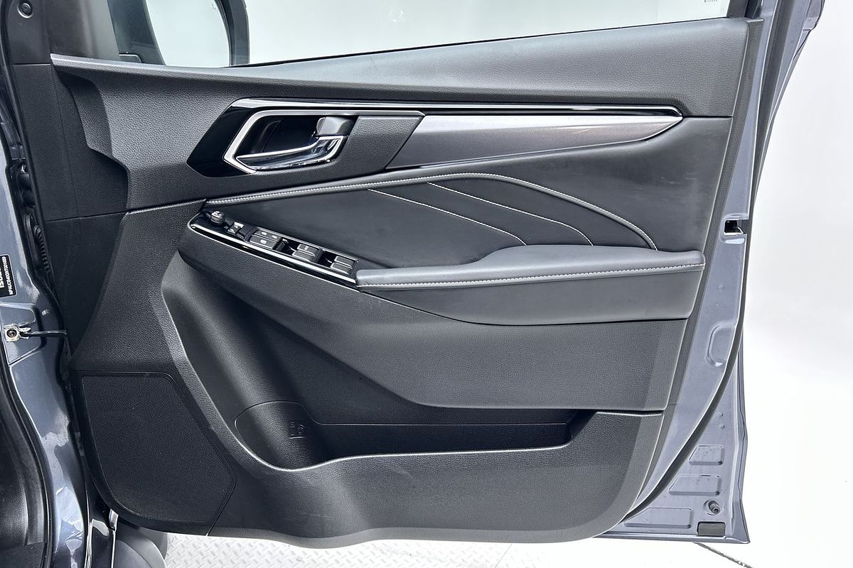 2022 Isuzu MU-X LS-T