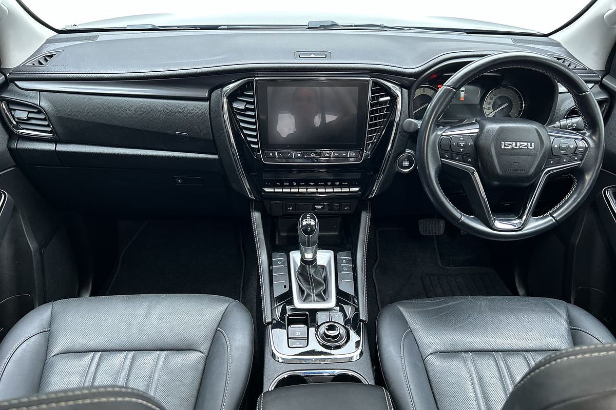 2022 Isuzu MU-X LS-T