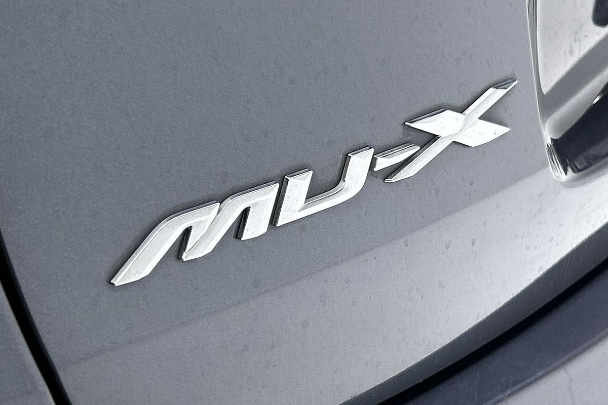 2022 Isuzu MU-X LS-T