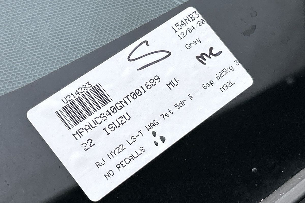 2022 Isuzu MU-X LS-T
