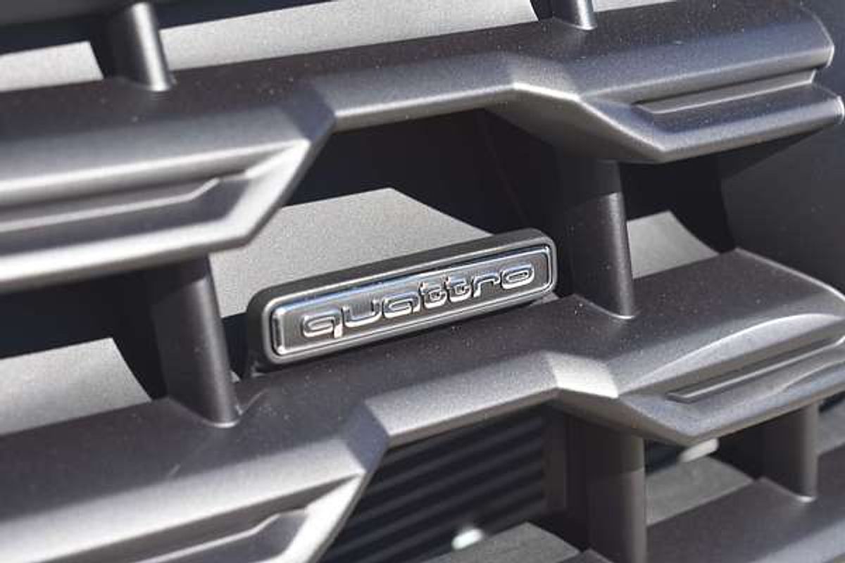 2024 Audi Q2 40 TFSI S line GA