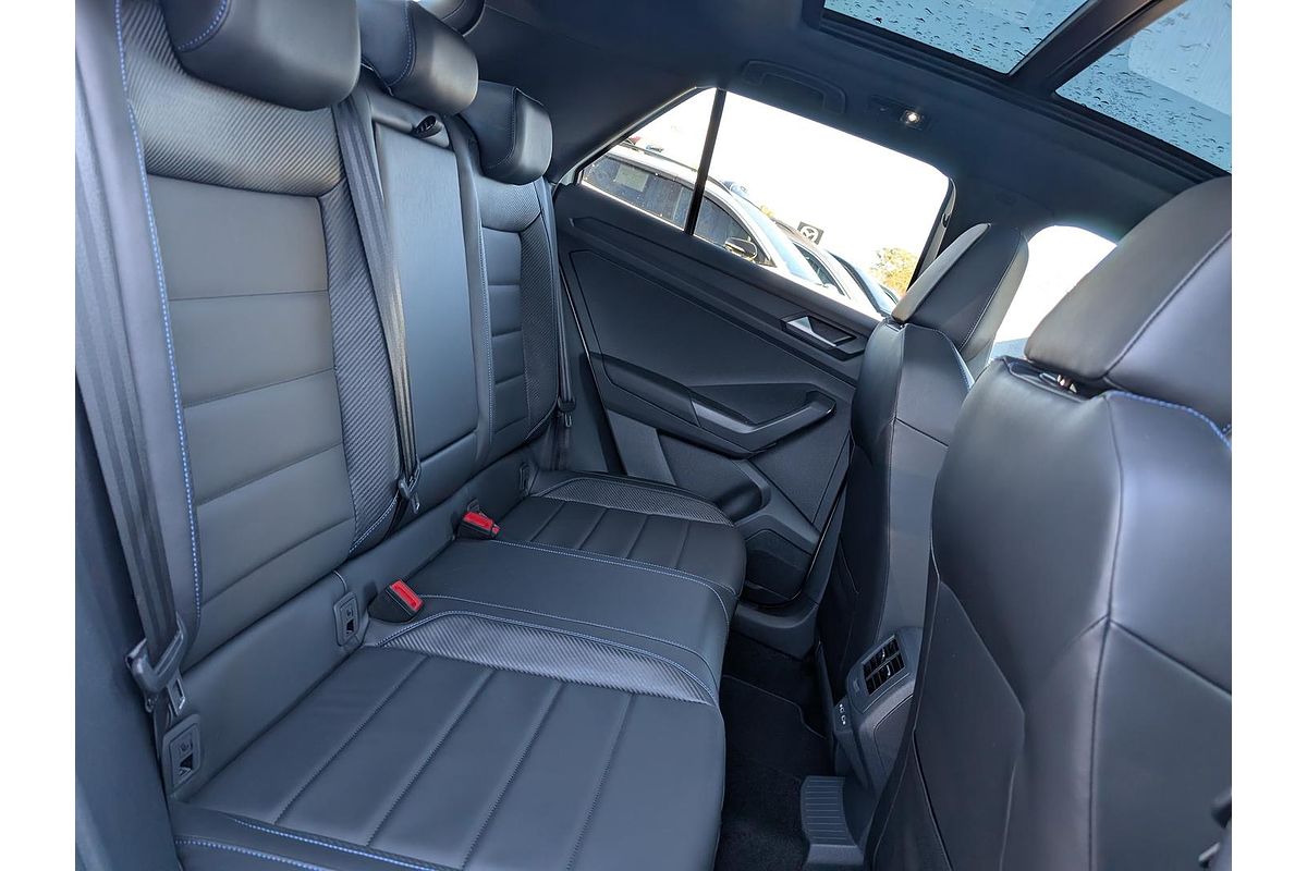 2025 Volkswagen T-Roc R D11