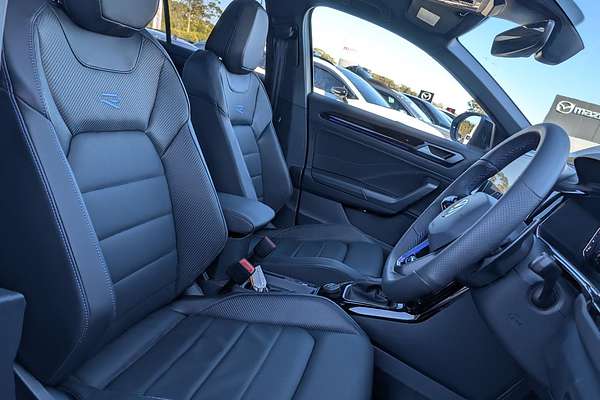 2025 Volkswagen T-Roc R D11