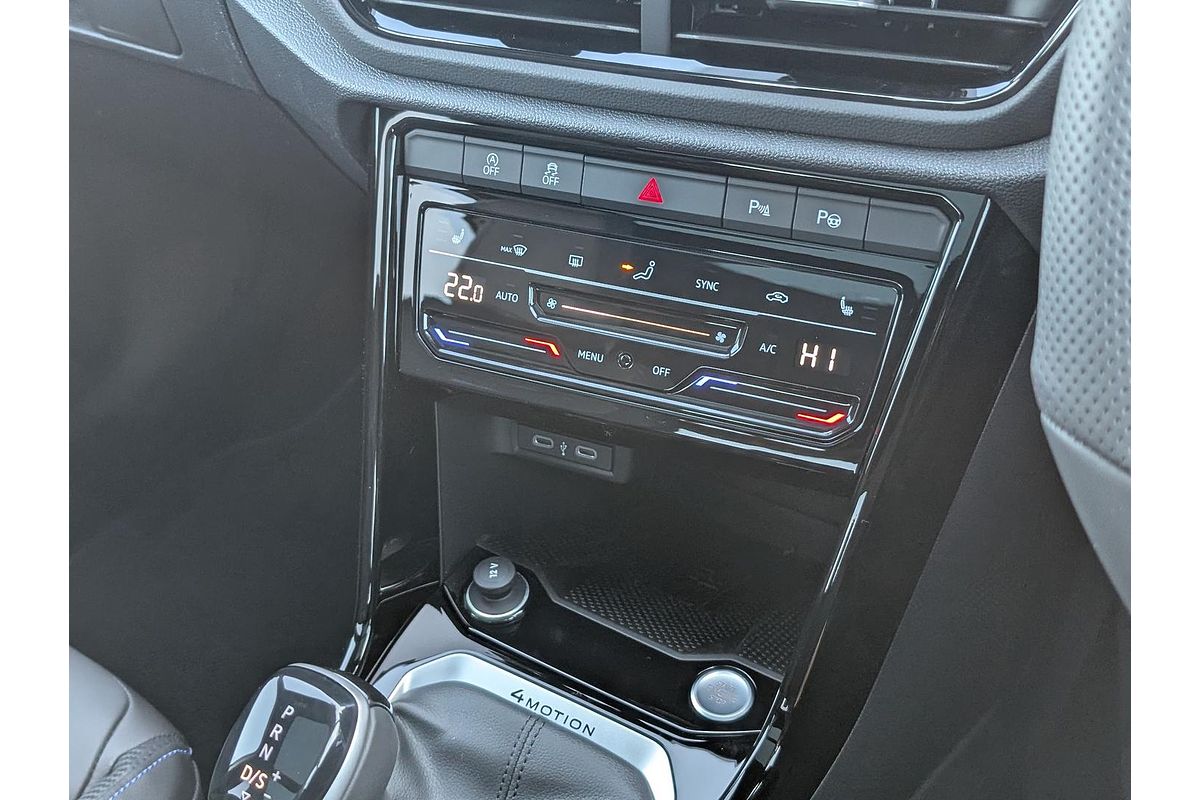 2025 Volkswagen T-Roc R D11