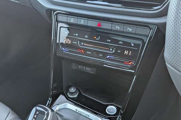 2025 Volkswagen T-Roc R D11