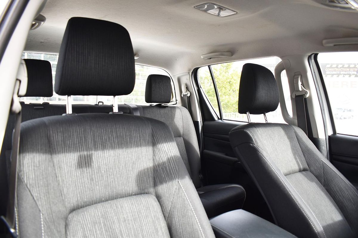 2023 Toyota Hilux SR GUN126R 4X4