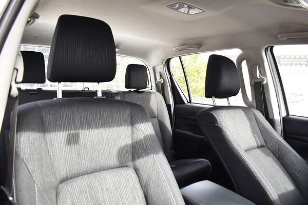 2023 Toyota Hilux SR GUN126R 4X4