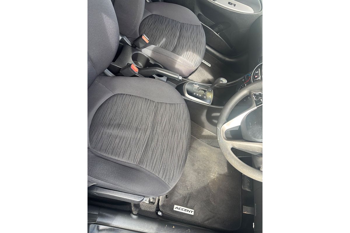 2015 Hyundai Accent Active RB3