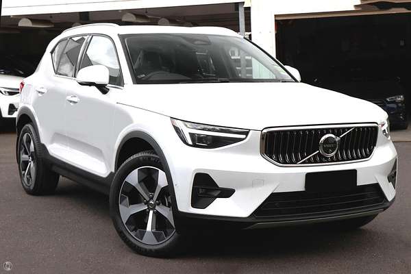 2024 Volvo XC40 Ultra B4 Bright