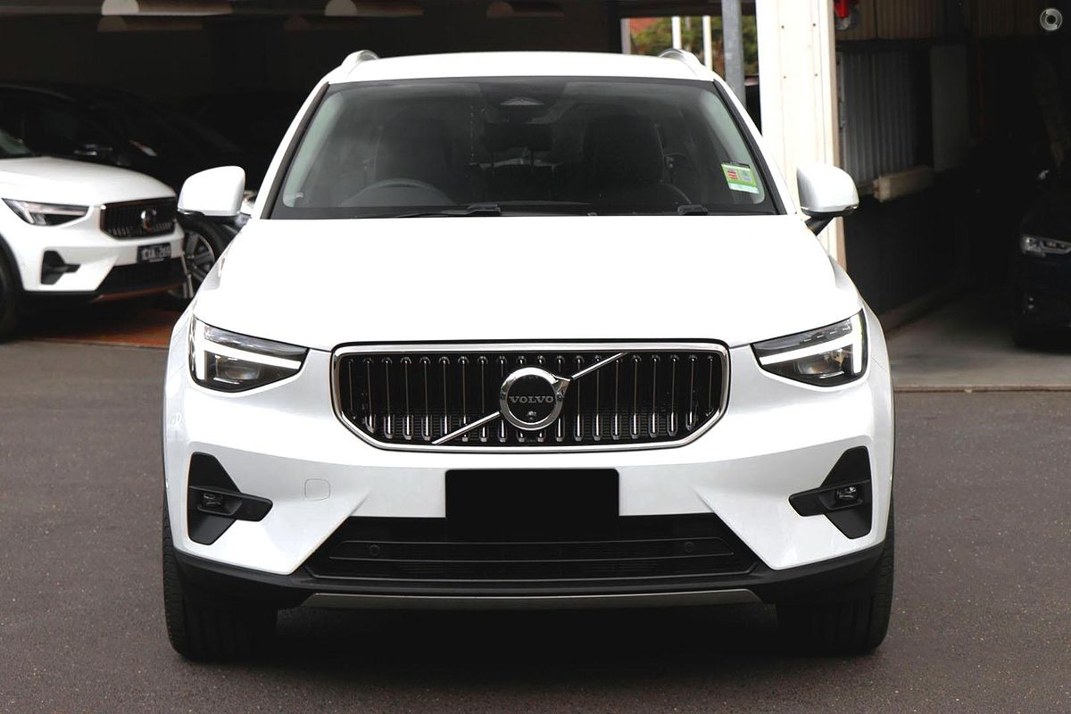 2024 Volvo XC40 Ultra B4 Bright