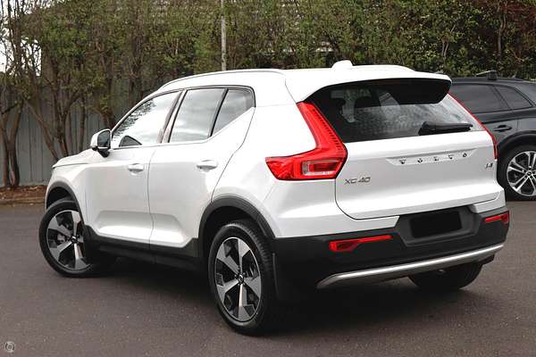 2024 Volvo XC40 Ultra B4 Bright