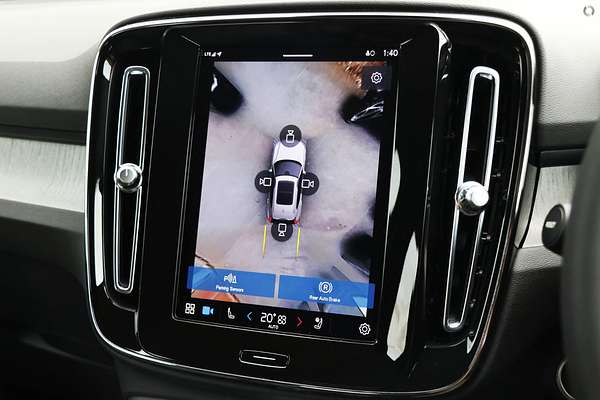 2024 Volvo XC40 Ultra B4 Bright