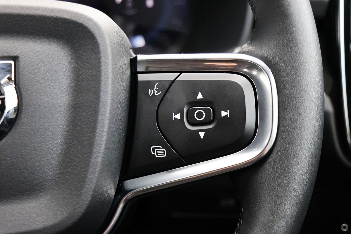 2024 Volvo XC40 Ultra B4 Bright