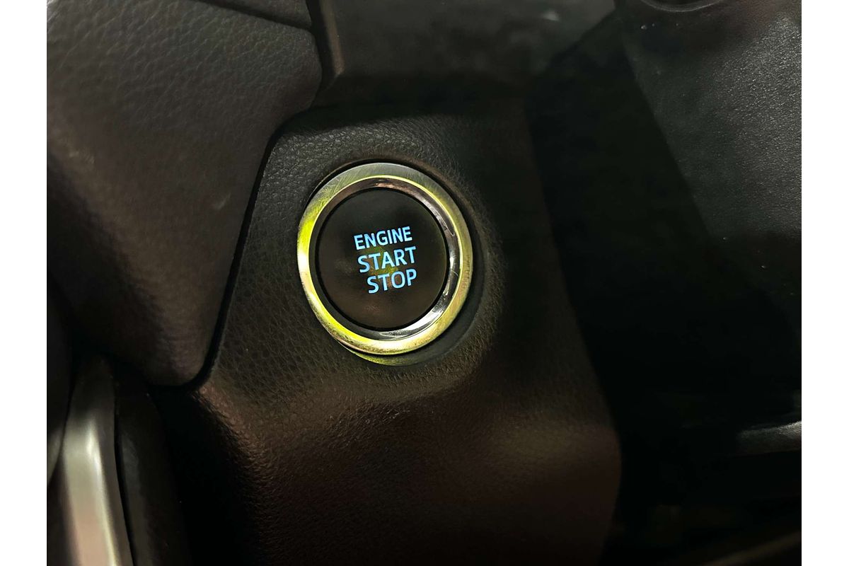 2020 Toyota RAV4 Edge AXAA54R