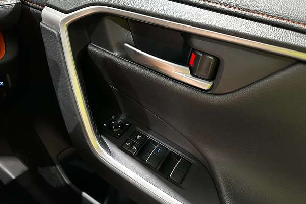 2020 Toyota RAV4 Edge AXAA54R