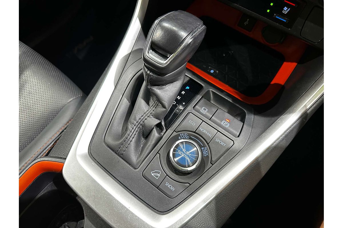 2020 Toyota RAV4 Edge AXAA54R