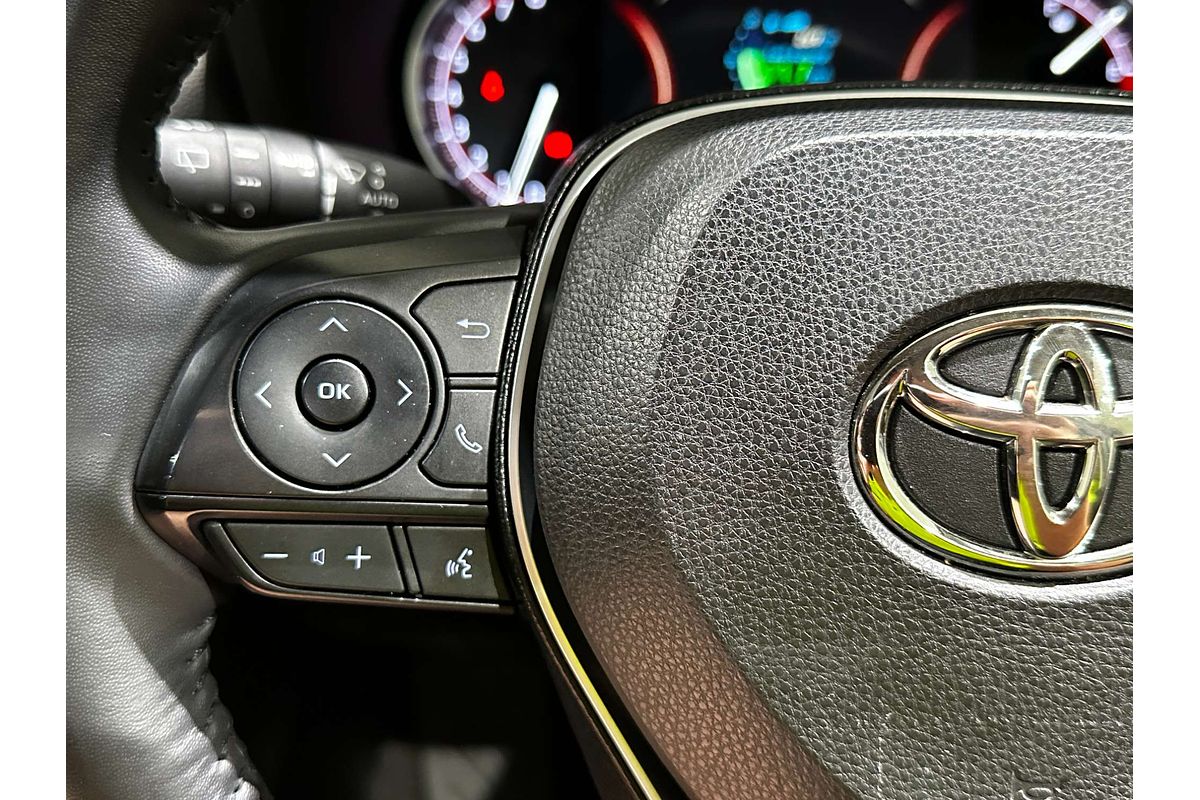 2020 Toyota RAV4 Edge AXAA54R