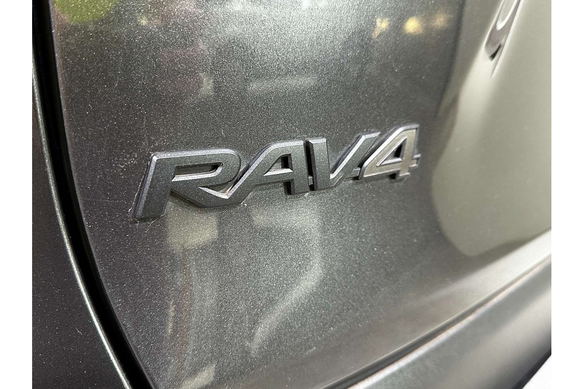 2020 Toyota RAV4 Edge AXAA54R