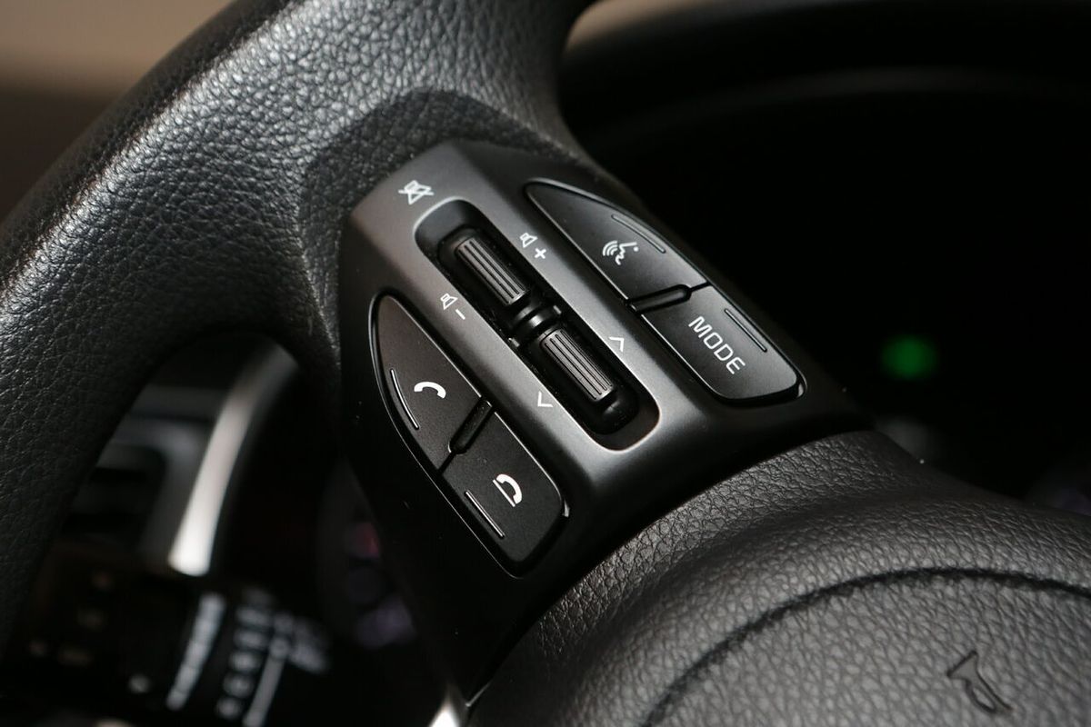 2023 Kia Stonic S YB