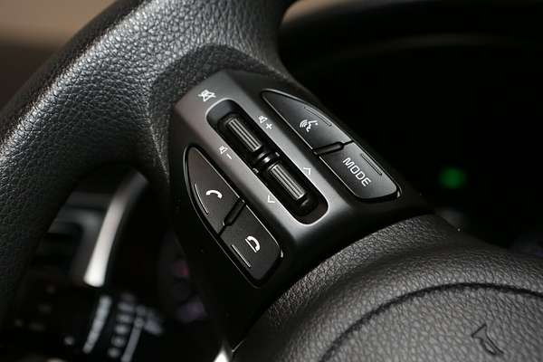 2023 Kia Stonic S YB