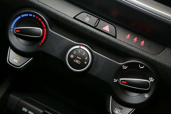 2023 Kia Stonic S YB
