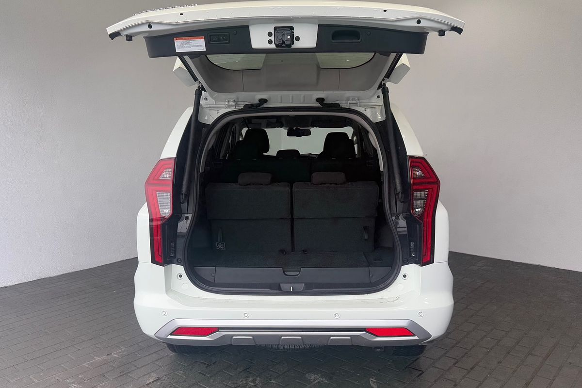 2023 Mitsubishi Pajero Sport GLS QF