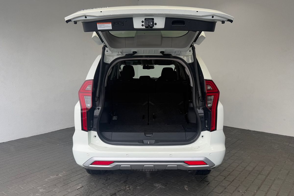 2023 Mitsubishi Pajero Sport GLS QF