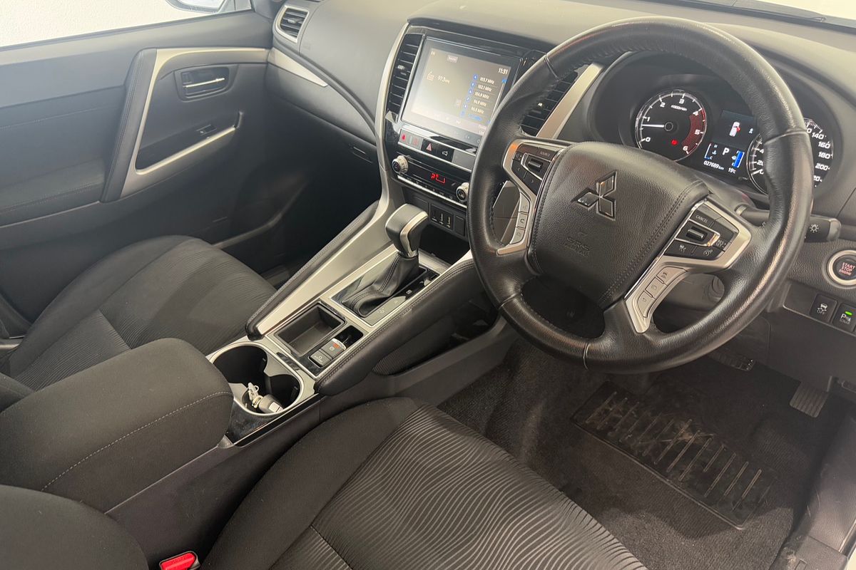 2023 Mitsubishi Pajero Sport GLS QF